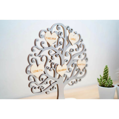 Albero della Vita in Legno con Nomi Incisi